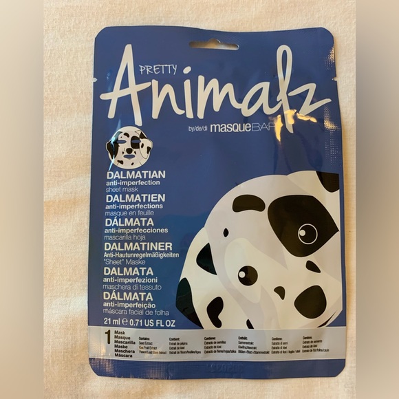 NIB - Bundle of 7 Masks ( 4 Face Masks + 1 Hand Mask + 1 Eye Mask) - Picture 8 of 15